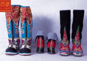 Embroidery Boots